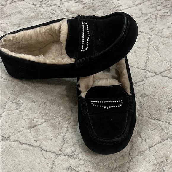 UGG Ansley Women's Black Loafer with Rhinestone Detail - Picture 2 of 10